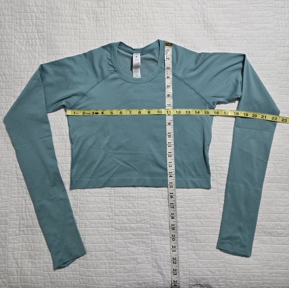 lululemon athletica Ribbed Cropped Long-Sleeve Top in Teal - Picture 4 of 5